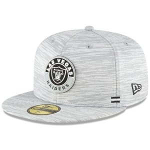 Men’s New Era Gray 2020 Las Vegas Raiders NFL Sideline Official 59FIFTY Fitted Hat